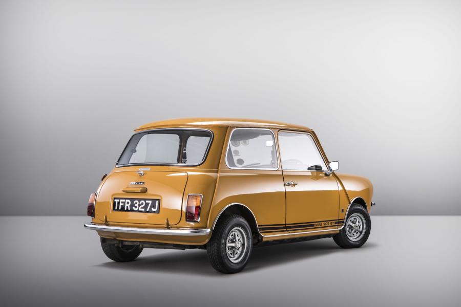  Mini Cooper 1499 GT (F56) 2017 года  (UK) (фото 16 из 30)